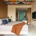 Hotel Me By Melia 5*